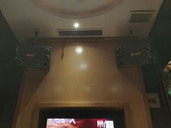 -GAGA主题量贩式KTV平价店(工大店)