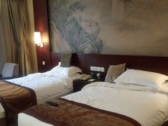 -中家鑫园温泉酒店鑫悦汤泉