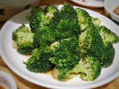 白灼青菜-陈鹏鹏潮汕菜(欢乐海岸 海边景观店)