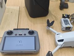 -DJI大疆(深圳华强北曼哈授权体验店)