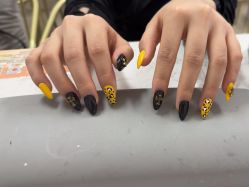 -尤米一站式美甲美睫