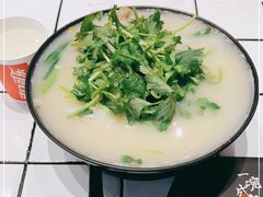 -肥汁米蘭香港米线(长宁来福士店)