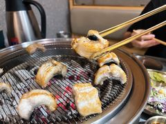 -围炉肉舍•炭烤活鳗•丹东海鲜烤肉(步行街店)