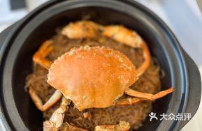 Golden Crab Roe Noodle Pot