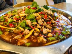 -兔行天下-鸿鹤鲜锅兔(中海国际店)