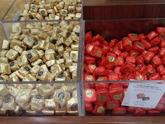 -VENCHI 闻绮(北京国贸商城店)