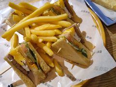 -栖巢咖啡馆(双岗店)