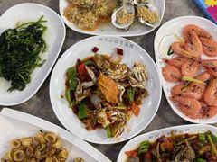 -四川小胡子海鲜(丁村万人海鲜广场店)