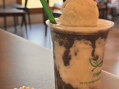 -Chom Cafe and Restaurant