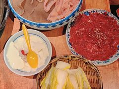 -周小明火锅(黑金冠社区店)