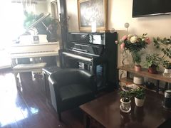 教室环境-圣典成人钢琴俱乐部(国贸旗舰校区)