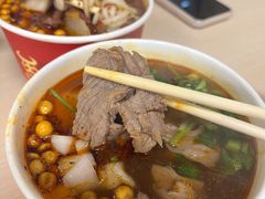 生烫鲜牛肉粉-江三王记牛杂馆(总店)
