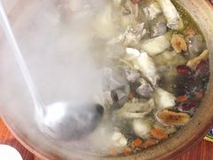 -威邵鸡煲(西华路总店)