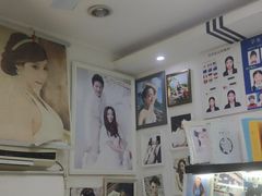 -红裙子照相馆(曹安路轻纺市场店)