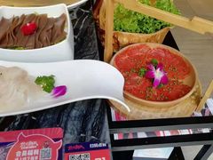 -热火朝天鲜切牛肉火锅(南强街巷店)