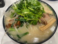 -肥汁米蘭香港米线(长宁来福士店)