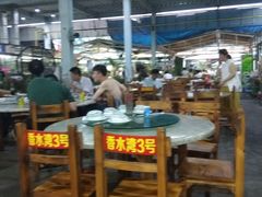 大堂-四川小胡子海鲜(丁村万人海鲜广场店)