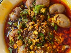 -拈签一笑黄牛肉辣卤串串