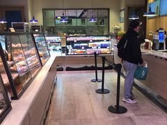 -巴黎贝甜(大宁国际商业广场店)