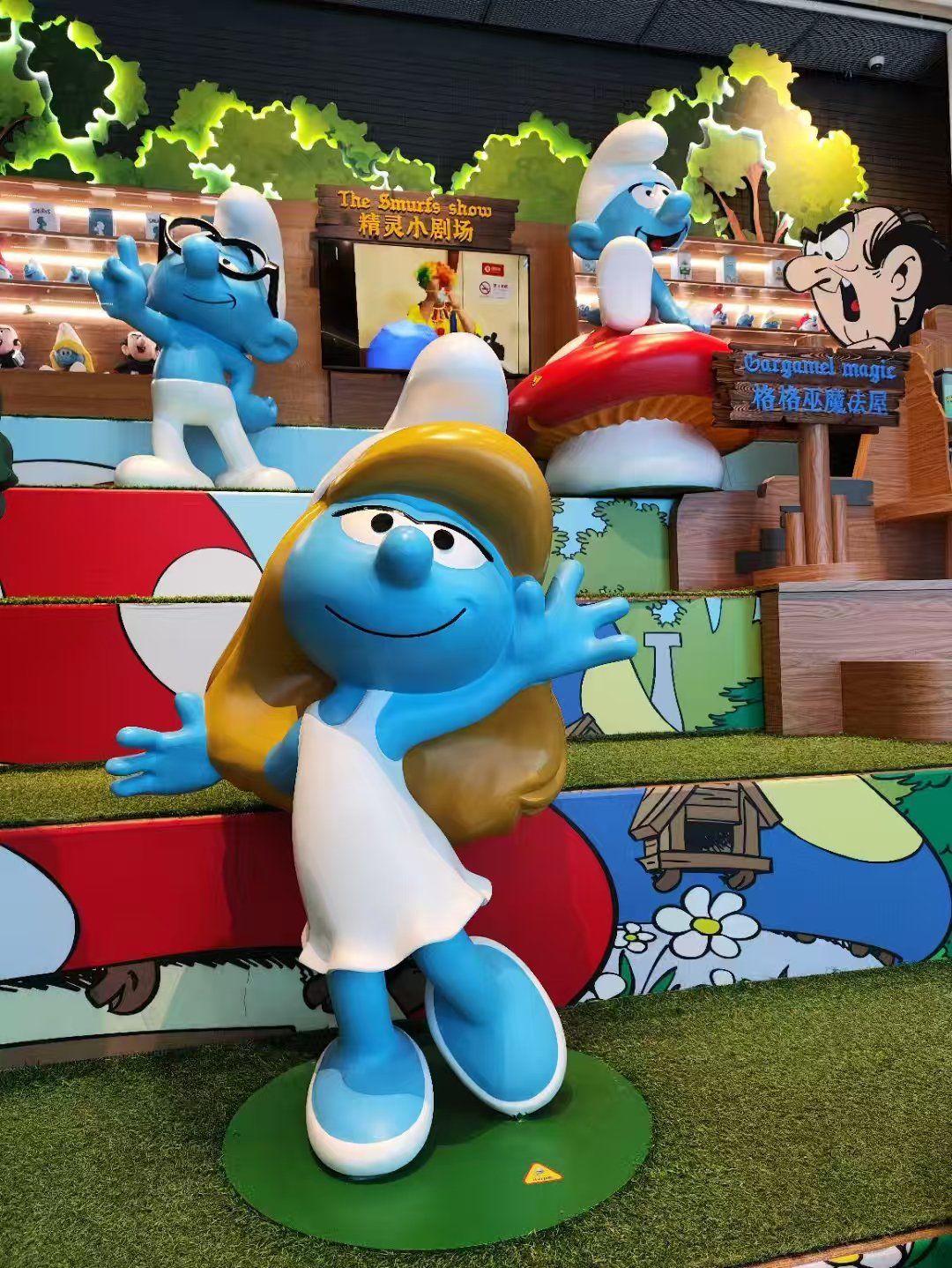 哦,可爱的蓝精灵