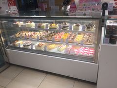 面包甜点陈列柜-BreadTalk面包新语·烘焙蛋糕(高德置地春广场店)