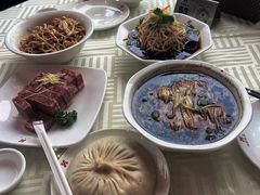 -怡园饭店-餐厅(四望亭店)