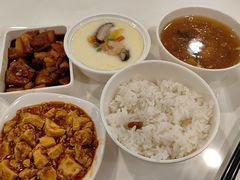 -浦东图书馆读者餐厅