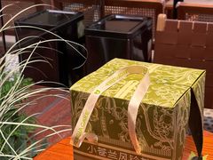 -小苍兰风铃草·礼物蛋糕(沈阳店)