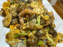 -东来菜馆•手抓海鲜家常菜•海鲜锅贴(鸽子窝店)