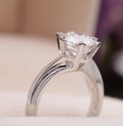 点击看大图 威德钻石-威德钻石-克拉钻大本营(南京东路店)