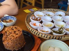 -包整·丝娃娃(一览甲秀楼风景店)