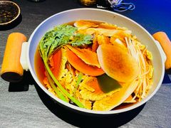 -蟹犇前•帝王蟹雪蟹(陆家嘴店)