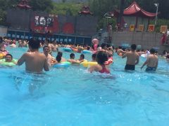 -汤山欢乐水世界