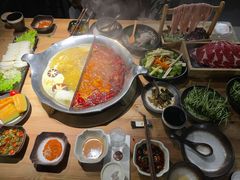 红颜花胶鸡锅-湊湊火锅·茶憩(杭州湖滨银泰in77店)