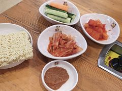 -喇喇排骨火锅·传统韩式脊骨汤(望京西园总店)