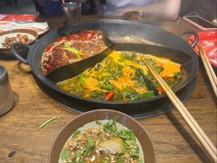 -萍姐火锅·公路夜市(武汉首店)