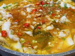 -山城外·非遗酸菜鱼(新都汇融店)