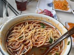 -伊穆祥牛肉面总店·清真
