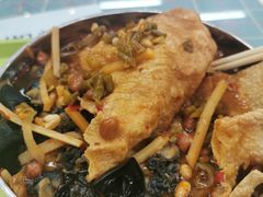超大块豆皮-红鼻子桂林米粉(金唐新光界店)