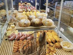 -焙丽拾光(麦凯乐直营店)