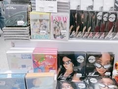 -Love Star追星馆(上海大悦城店)