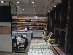 -瑞司视光眼镜·蔡司战略合作眼镜店(新街口店)