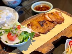 -大头虾越式风味餐厅(光明广场店)