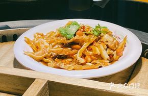 Cold-Mixed Pig Skin Salad