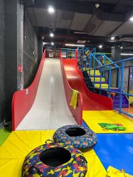 -蹦贝运动中心·蹦床·攀岩·闯关(龙岗店)
