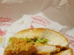 -麦当劳(展览馆店)