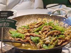 -费大厨辣椒炒肉(高铁吾悦广场店)
