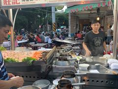 -六合夜市