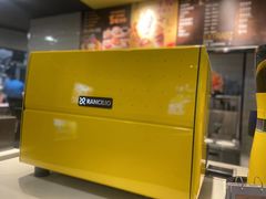 -麦当劳(轻轨曹杨路店)