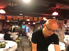 大堂-鲜入围煮花胶鸡海鲜火锅